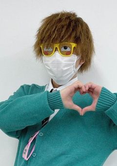 俺への態度が超冷たい義妹は、俺の同担同嫁断固拒否のガチ恋リスナーでした。