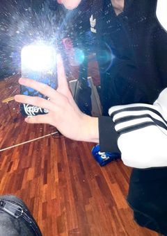 𝗢𝗡𝗘𝗗𝗢𝗢𝗥❥