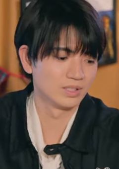 裏のおにいさん　。