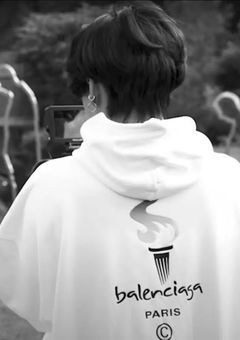 • ───── song ───── •