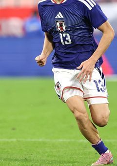サッカー部のマネ?!