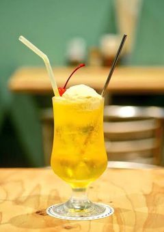 《本日のｵｽｽﾒ》ﾚﾓﾝｸﾘｰﾑｿｰﾀﾞ