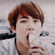 ♥️김석진전정국🤍さんのアイコン画像