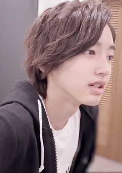 こ れ は 恋 じ ゃ な い