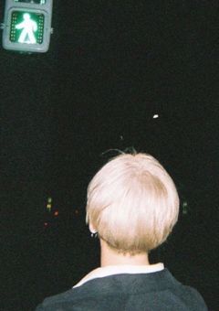 夜 明 け に 走 り 出 せ