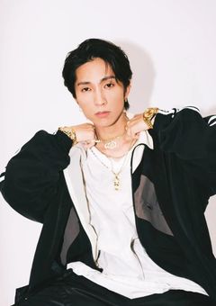 再婚したら推しがお兄ちゃんだった件について。