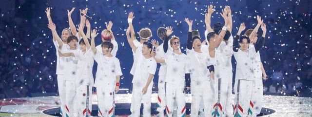 れな 🍑🎀さんの壁紙画像