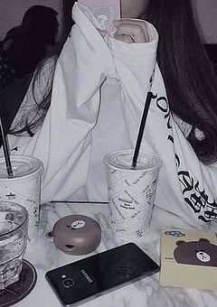 　𝐼 𝑤𝑎𝑛𝑡 𝑡𝑜 𝑞𝑢𝑖𝑡 𝑚𝑎𝑔𝑖𝑐𝑎𝑙 𝑔𝑖𝑟𝑙