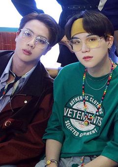 先輩達、ここでいちゃつかないで、【BTS参加型】