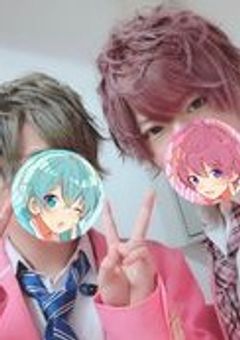 幼馴染二人に取り合いされてます？！