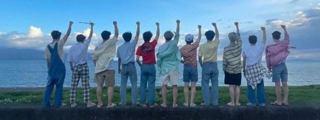 y✌🏻  👽さんの壁紙画像