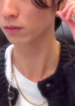 1 人 で ヤ っ て た ら 好 き な 人 に 襲 わ れ ま し た 　.