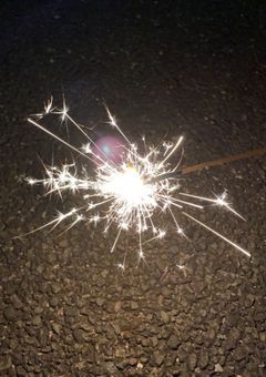 なんで