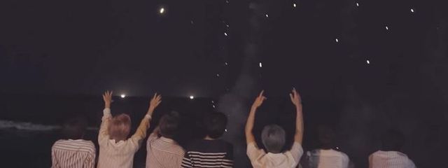 　　　런쥔さんの壁紙画像