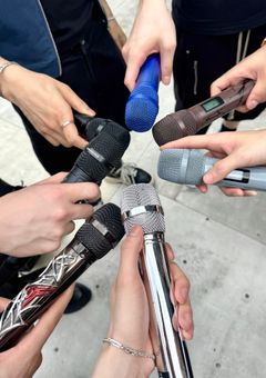 反日のマネージャー