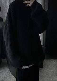 黒系統俳優。