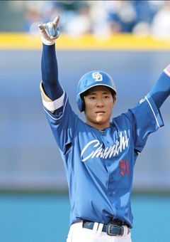 バ ヤ シ の 奥 さ ん