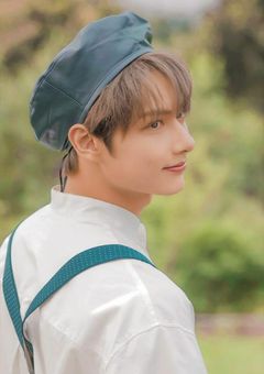 「僕って本当に綺麗だよね？」って圧かけられたので適当に返したら懐かれました。