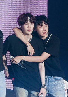 あ い つ じ ゃ な く て 僕 を 見 て