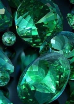 緑色の君と、緑色の宝石