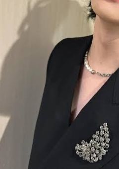 # ツンデレが急に " ヤンデレ化 " した件 .