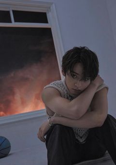 監禁されました