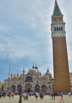 浮気され、やけくそでイタリアに行ったら推しと結婚してました。