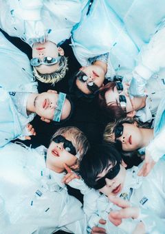 ⋆꙳𝜗𝜚꙳.*‬