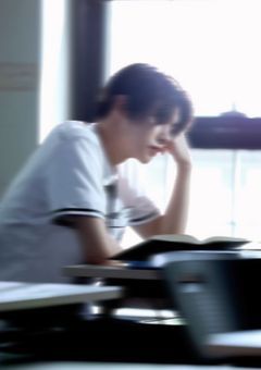 嘘から始まる、私たち 。