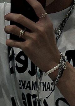 　　tre　:　短篇　﹒ ◠  ✩ ⊹﹒
