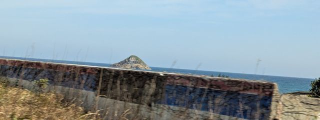 メナシ　投稿頻度𓆉「フォロバリムバ100％」テスト滅べさんの壁紙画像