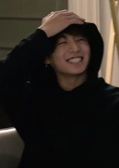   # ︎︎ ︎︎俺の物 ︎︎ ︎︎  "