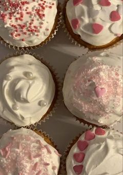 砂 糖 菓 子 関 係 。