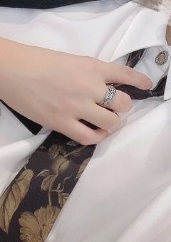 男性は怖いです