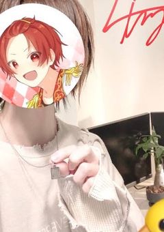 ネット で 出会った 彼氏 が 推しだった 件について 。