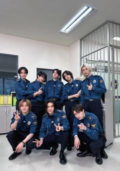 物語では無いです