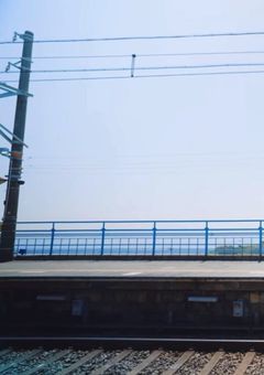 居ない君は＿＿