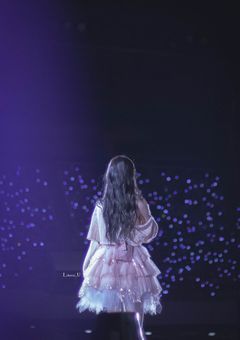 𝐒 𝐭 𝐚 𝐫 𝐥 𝐢 𝐠 𝐡 𝐭 𝐑 𝐨 𝐦 𝐚 𝐧 𝐜 𝐞 .