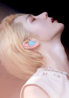 ヴァンパイアと契約して溺愛されてる件。ｰ Love contract with a vampire ｰ