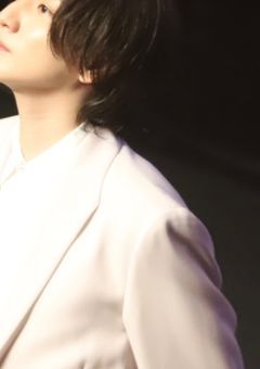 紅一点 、 京本に恋してます 。