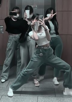 世界一うるさいZB1の妹分 。