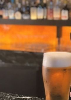 　受付係に恋をして　.           