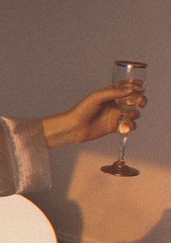 佐 久 間 の 妹 は 超 絶 美 人
