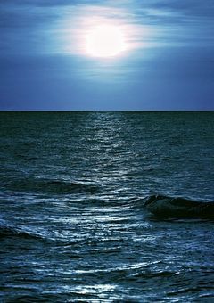 殺人鬼 ､ 兼 “ 心中屋 ”