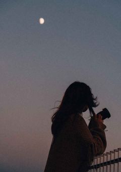 ✦ 𝑀𝑜𝑜𝓃𝓁𝒾𝑔𝒽𝓉 𝒯𝒶𝓁𝓀 ☾