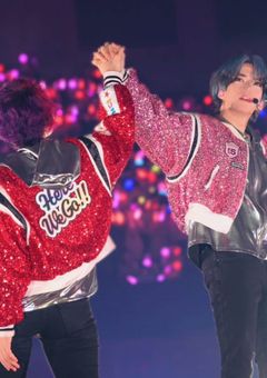 桃色にゃんにゃんと赤色わんわんの娘ちゃんは幸せです。