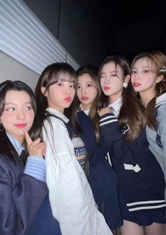 伝説の新人アイドルグループは