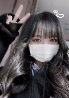 　𝘙𝘰𝘴𝘺  ．