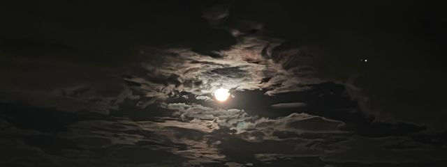 浮月さんの壁紙画像
