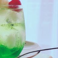 めろんそーださんのアイコン画像